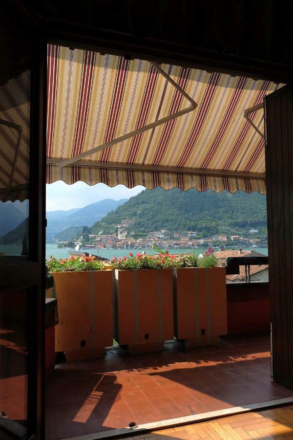 Borgo A Lago Sulzano Luaran gambar